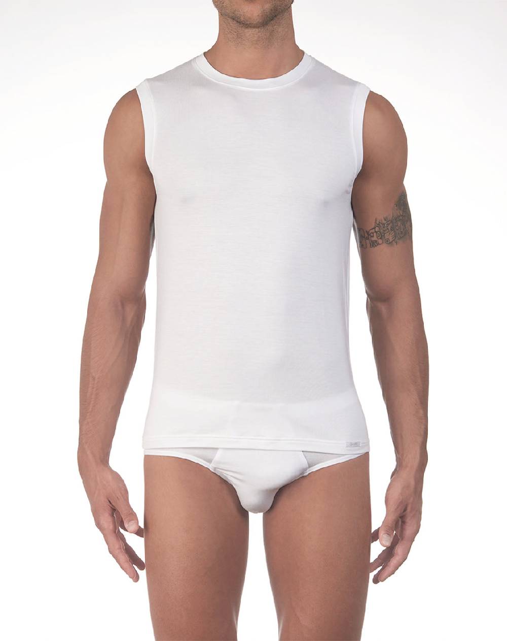 Oscalito Top Man Modal 1574 Convenienza