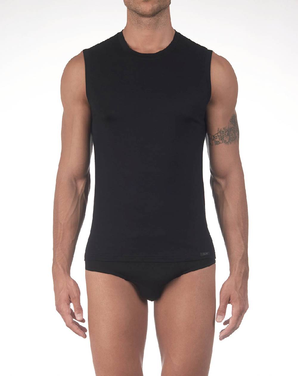 Oscalito Top Man Modal 1574 Convenienza