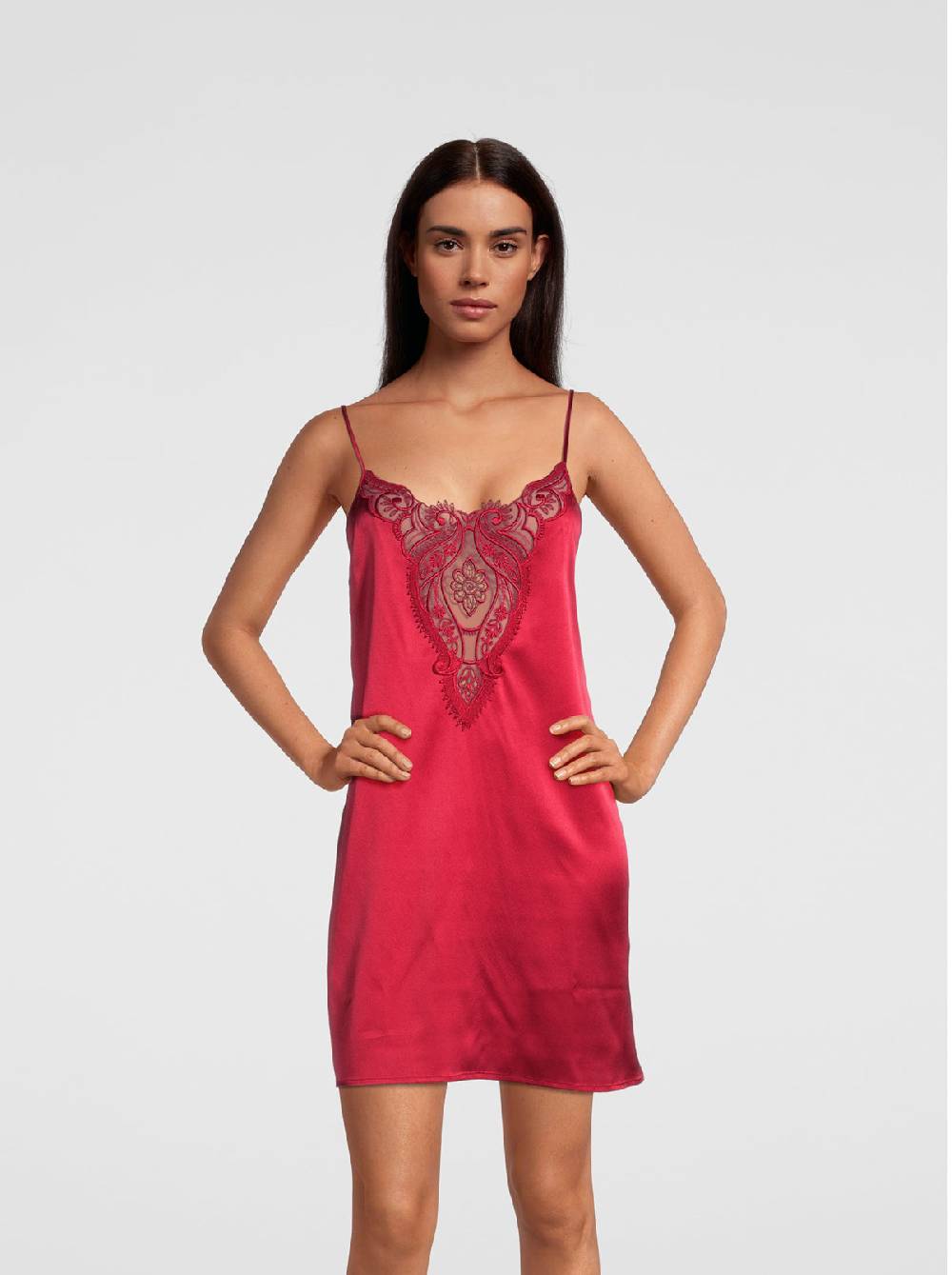 Oscalito Abito sottoveste in raso di seta stretch con macramè 10340 Offerta migliore