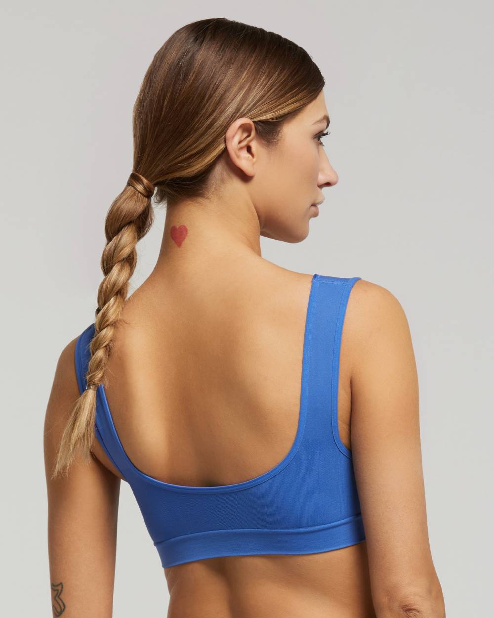 Pompea Brassiere spalla larga seamless con dettaglio femminile Nuova