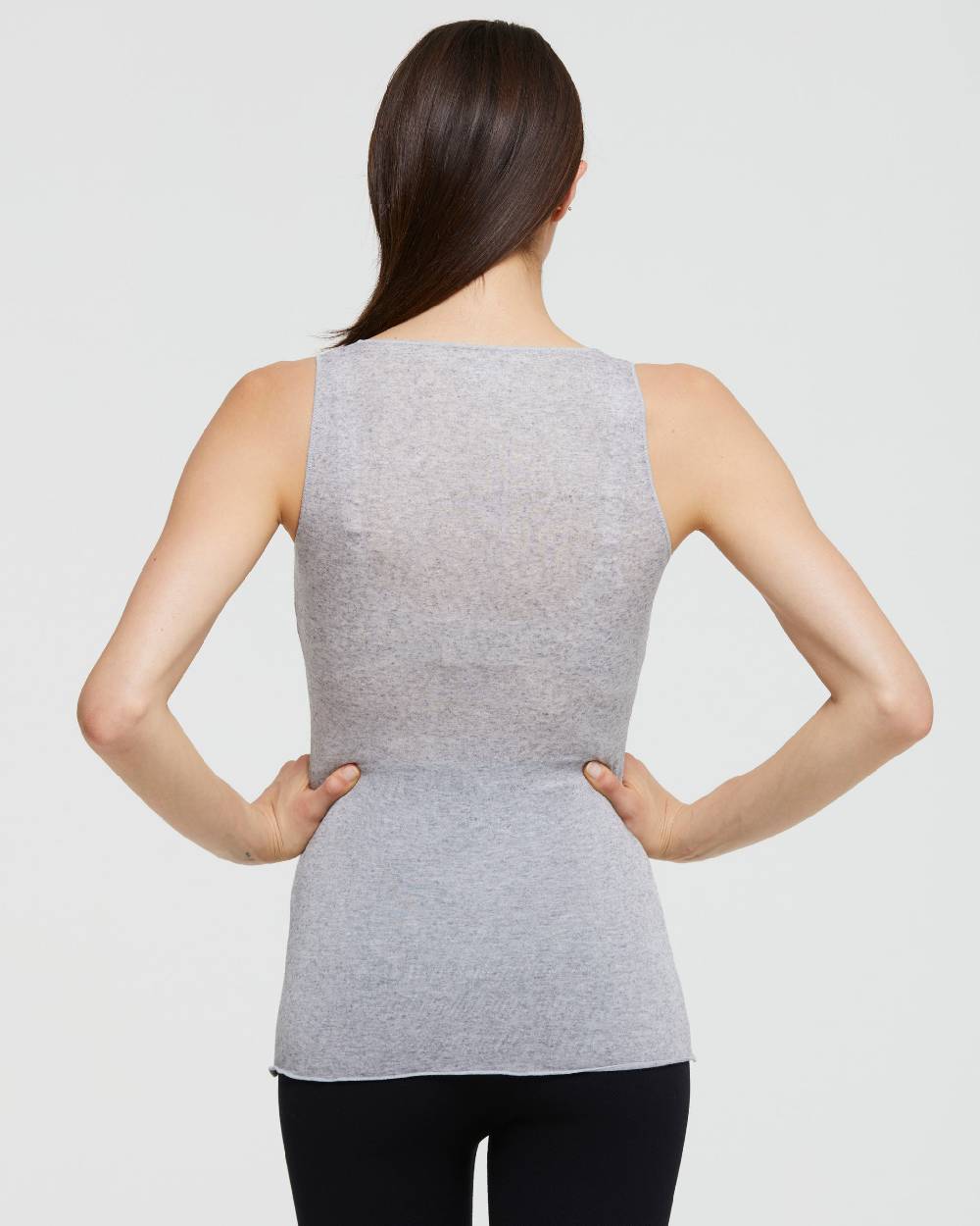 Pompea CANOTTA SCOLLO TONDO IN MODAL CASHMERE Sostegno trimestrale