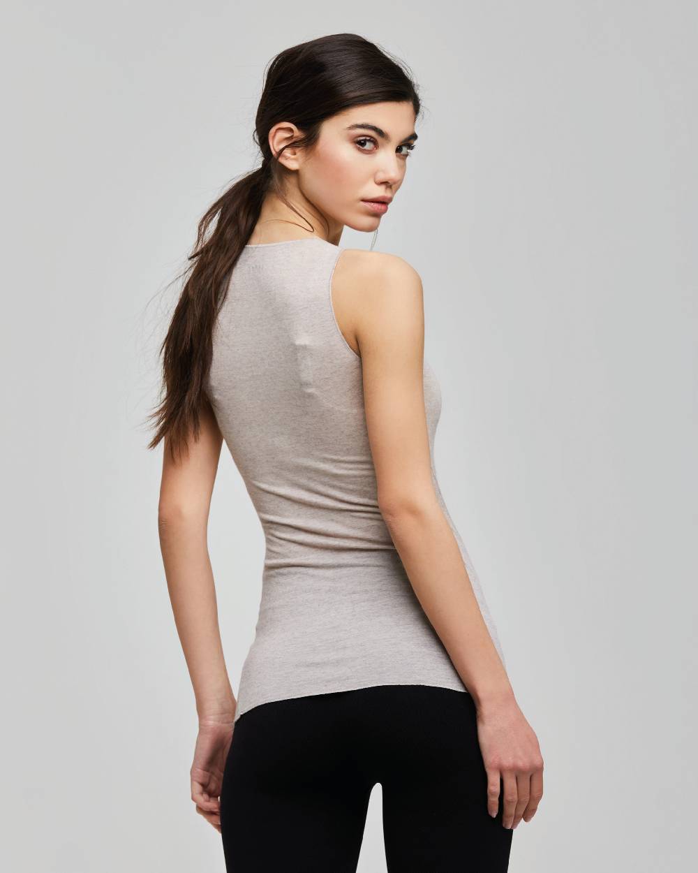 Pompea CANOTTA SPALLA LARGA SCOLLO TONDO IN MODAL CASHMERE 50% di sconto per tempo limitato