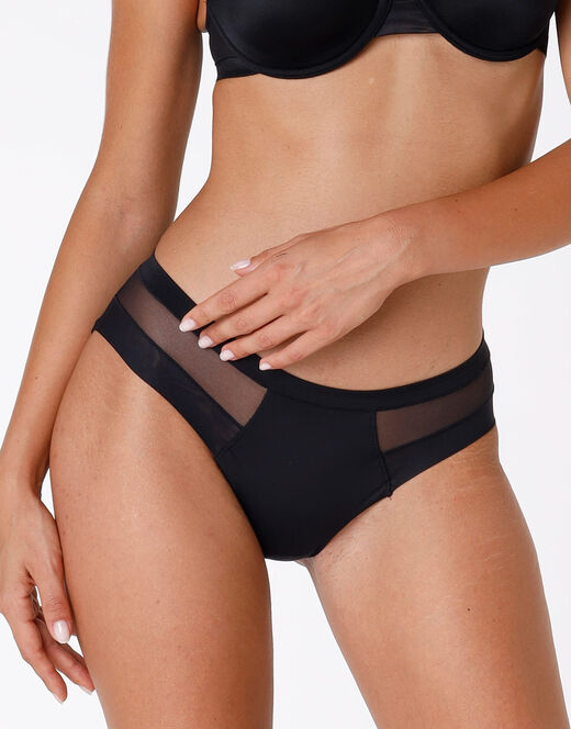 Lovable Slip Invisible Ultralight nero in microfibra e tulle. Massima invisibilità Grandi sconti
