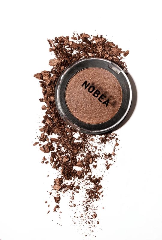 NOBEA NOBEA Day-to-Day Mono Eyeshadow ombretti con glitter Offerta natalizia