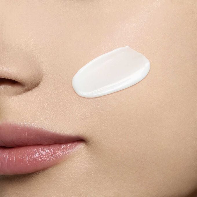 Clarins Emulsione lenitiva Calm Essentiel Acquista Ora