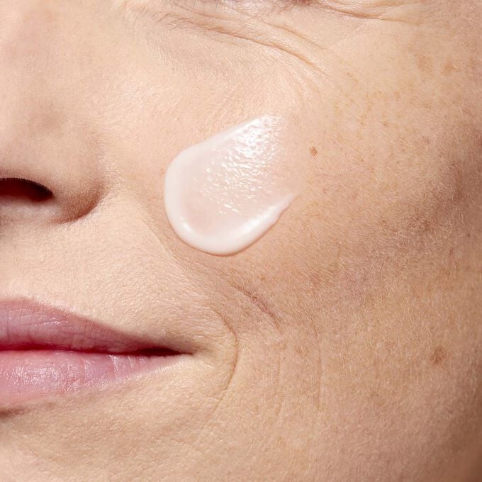 Clarins Nutri-Lumière Giorno Emulsione Sconto di tempo limitato