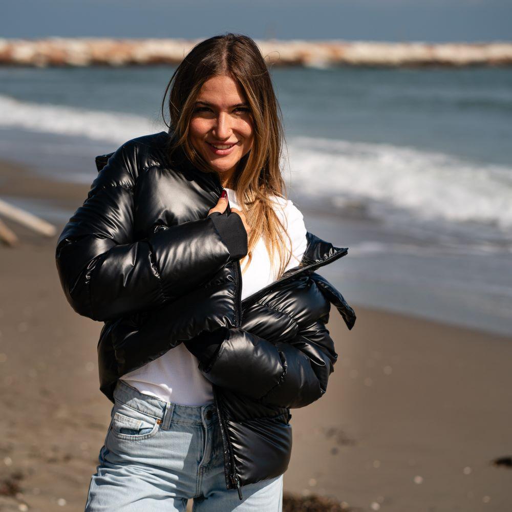 Seay / Piumino Nero con Cappuccio Promozione