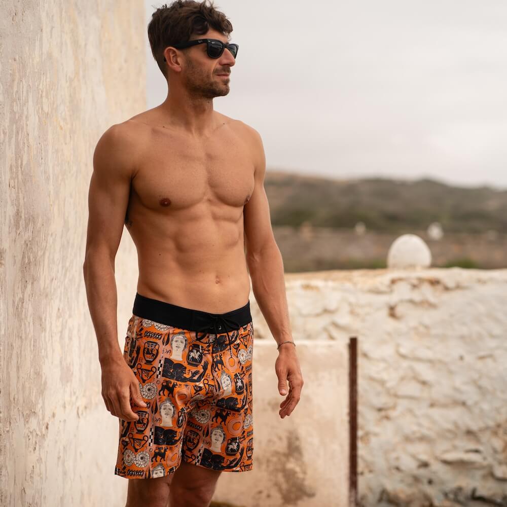 Seay / Boardshort Arancione Stampa Etrusca by Hazkj Acquista Ora