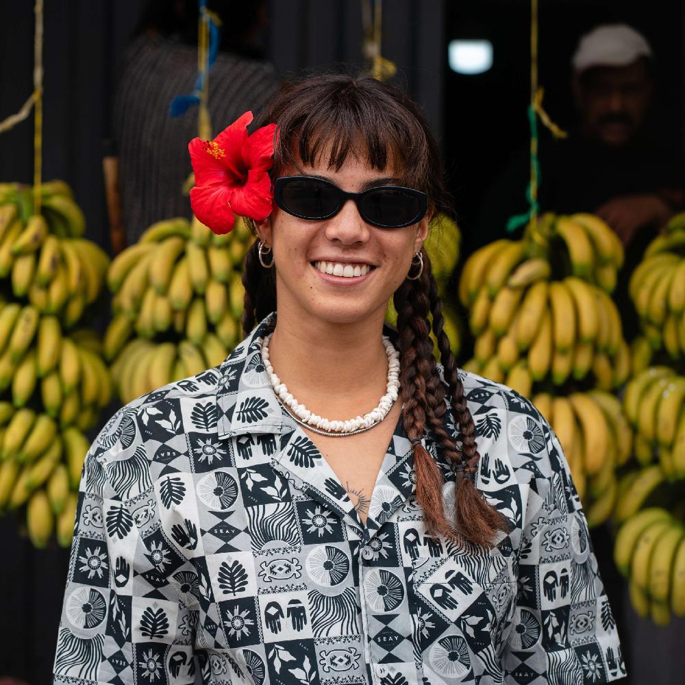 Seay / Camicia Hawaiana Grigia Nera Symbols Convenienza