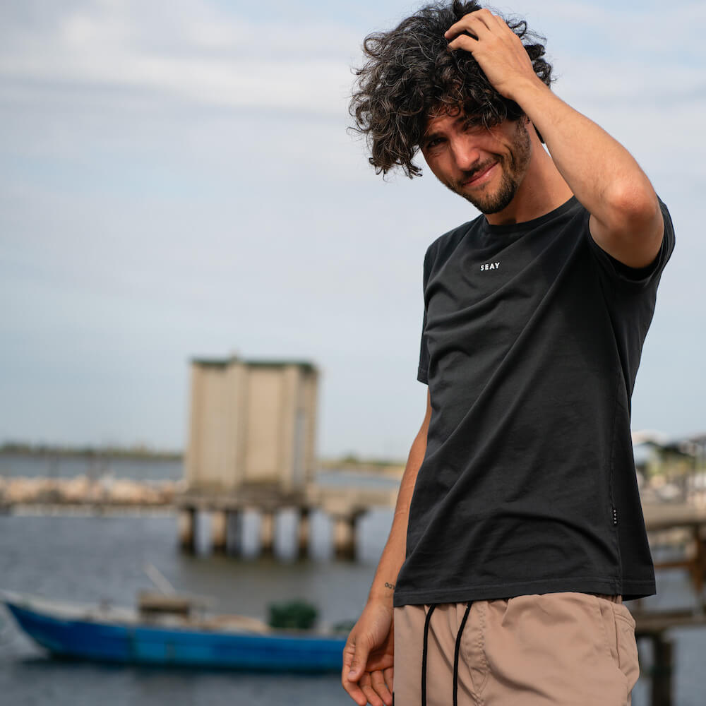 Seay / T-Shirt Nera Ikaika Presa