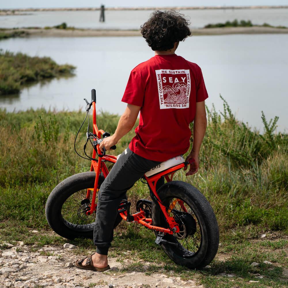 Seay / T-Shirt Rossa Ikaika Sconto