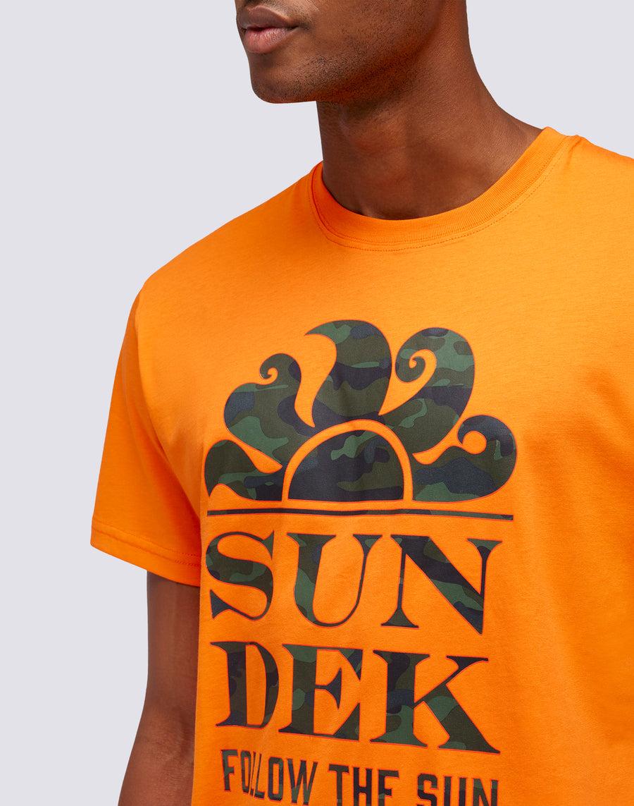 Sundek T-SHIRT STAMPA CAMOU FOLLOW THE SUN m026tej7853-55000 Ultimi due giorni