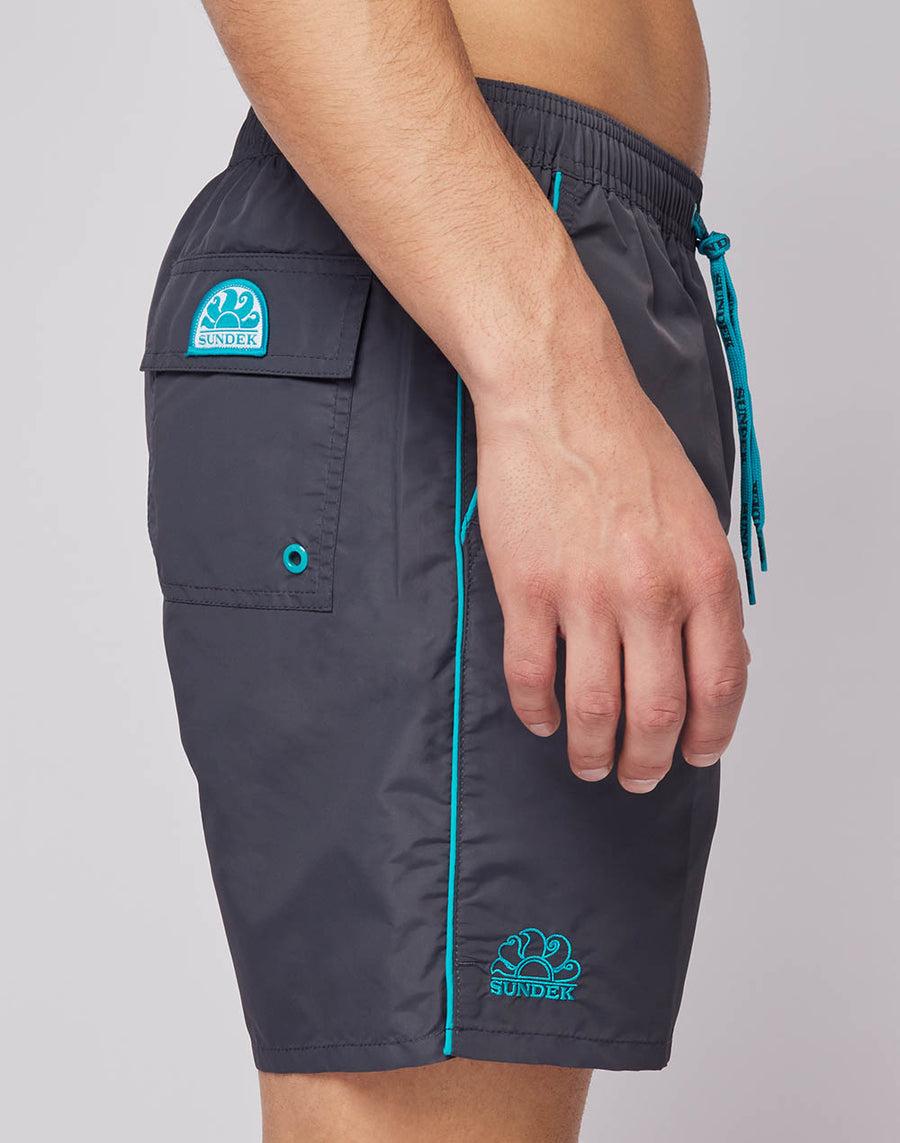 Sundek COSTUME DA BAGNO LUNGHEZZA MEDIA VITA ELASTICATA ICONIC TAFFETA CON PI Trasporto libero internazionale